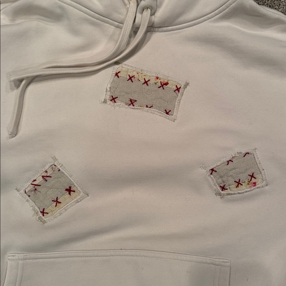 One of a kind upcycled size small cream sweatshirt w quilted patchwork - Picture 4 of 6